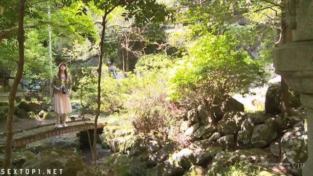 Nữ đồng nghiệp cũ gặp lại, rủ vào nhà nghỉ nhớ lại ngày xưa