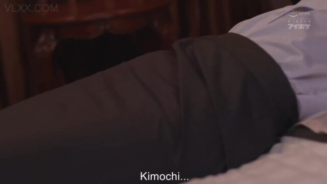 Cặp đôi yêu nhau thời thơ ấu, lớn lên gặp lại và làm tình không bao trong xe